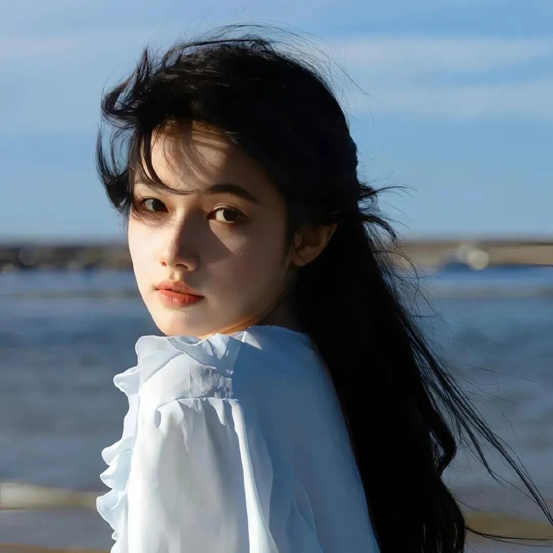 再回首闪婚老同学竟是首富